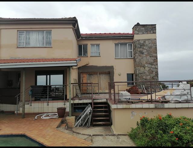 13 BEDROOM HOUSE FOR SALE IN BLUFF